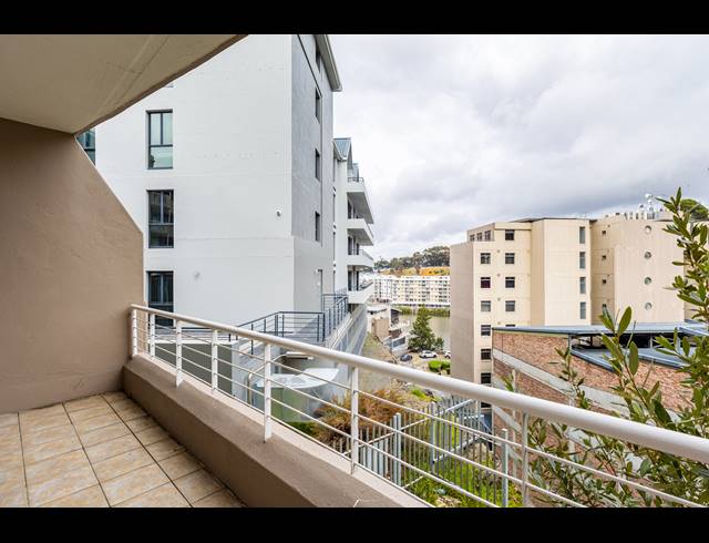 2 BEDROOM APARTMENT FOR SALE IN TYGER WATERFRONT